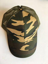 Load image into Gallery viewer, Fashionable adult sequin Baseball Cap